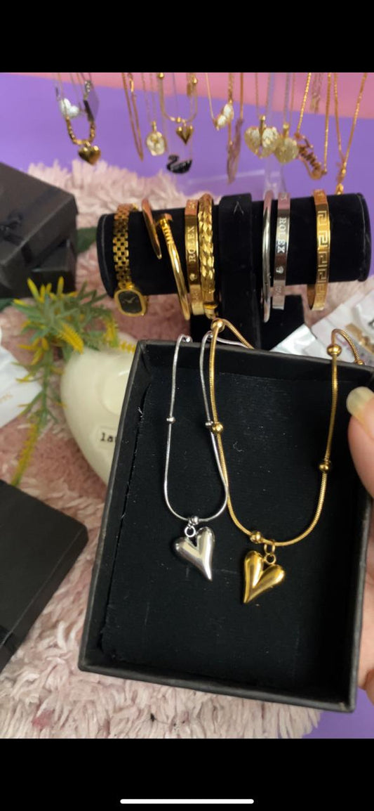 Heart drop necklace❤️✨