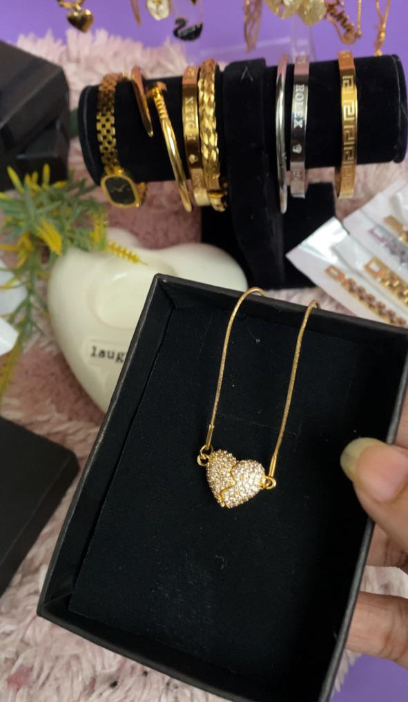 💖 𝐌𝐚𝐠𝐧𝐞𝐭𝐢𝐜 𝐇𝐞𝐚𝐫𝐭 𝐋𝐨𝐜𝐤𝐞𝐭 💖